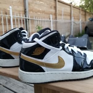 Nike air Jordan sneakers youth size5.5